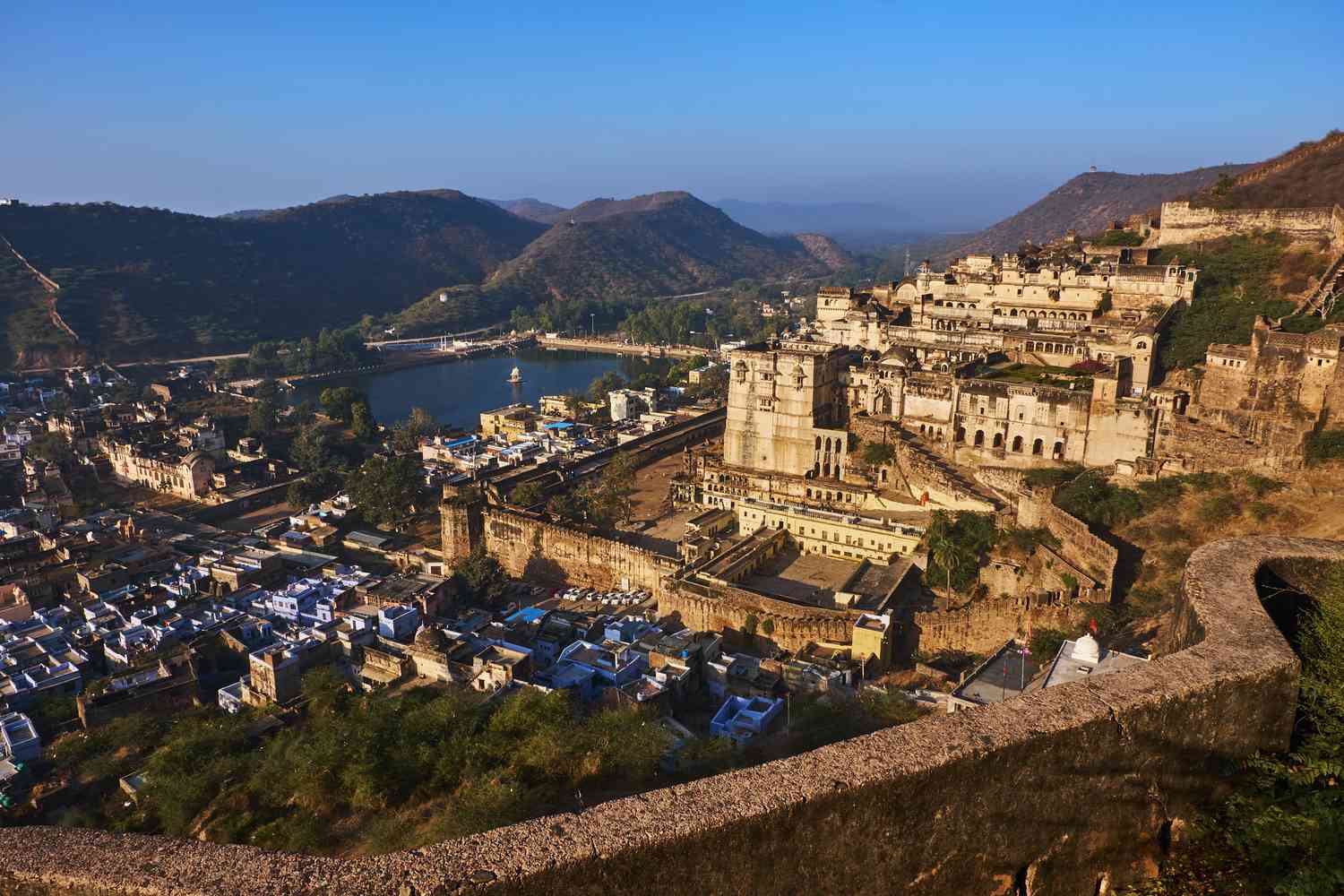 Hidden Gems of Rajasthan You Can Explore with a Car rental jodhpur